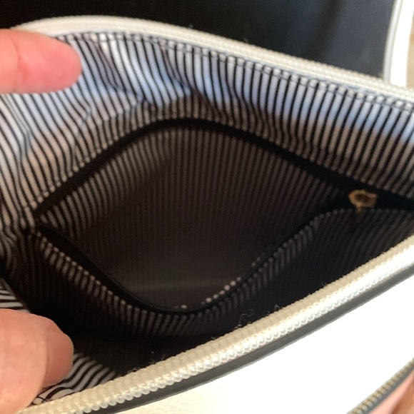 Crossbody bag - Picture 7 of 8